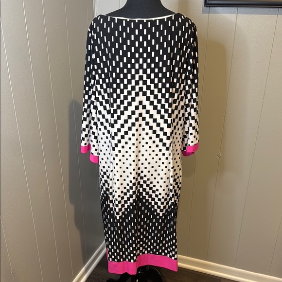 Sandra Darren Women’s 16W Black and White Midi Dress with Pink Accents - Picture 4 of 5